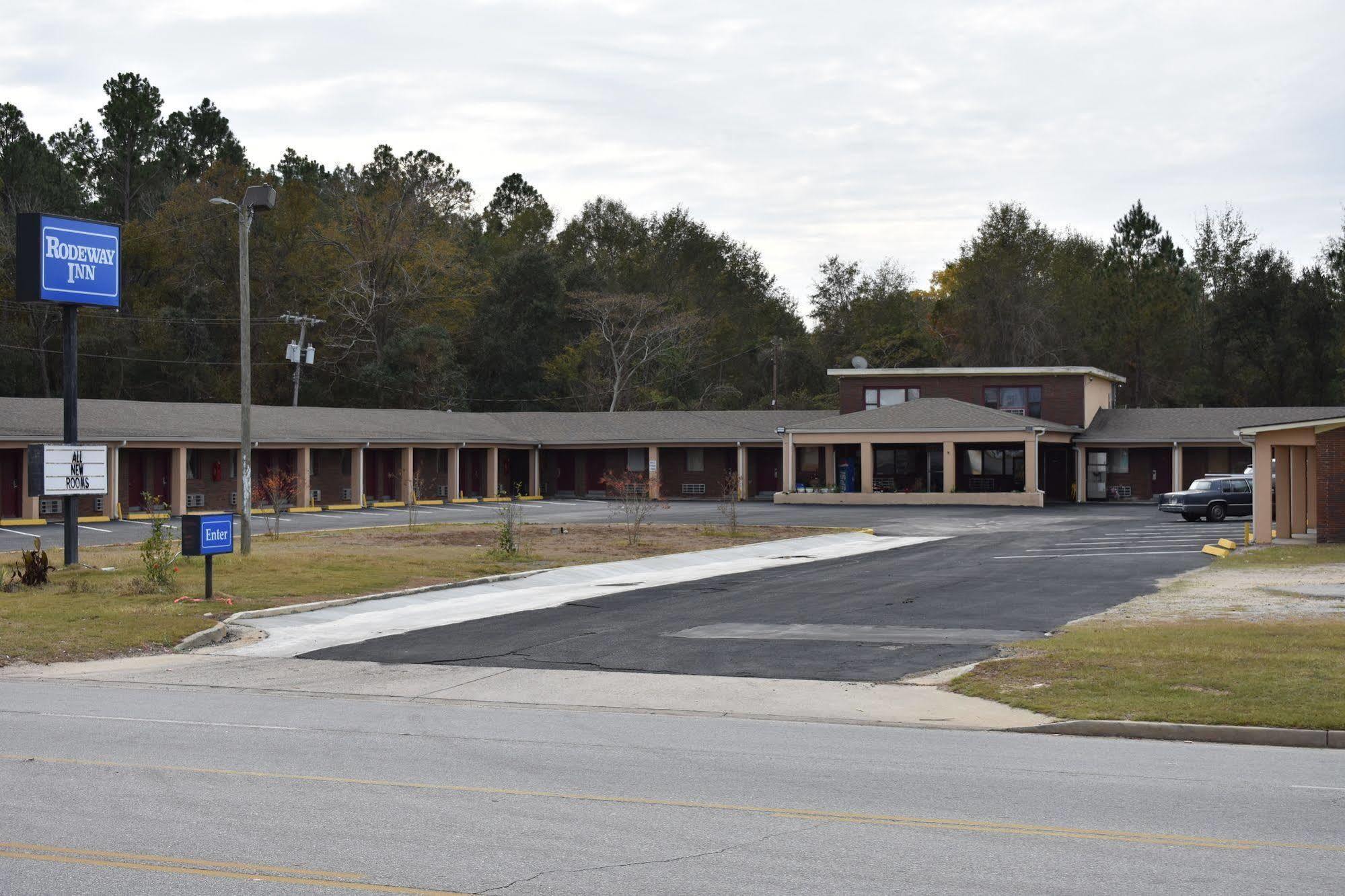 Rodeway Inn Swainsboro Exterior foto